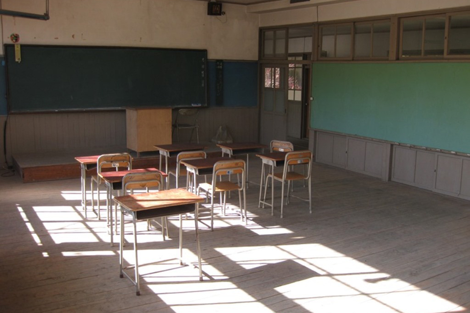 千葉県 旧興新小学校、教室